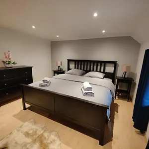 3 Bedroom In The Center Of Appartement Larochette