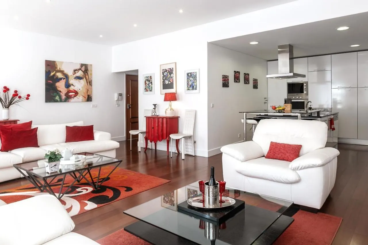 Lisbon Rentals Chiado Apartment