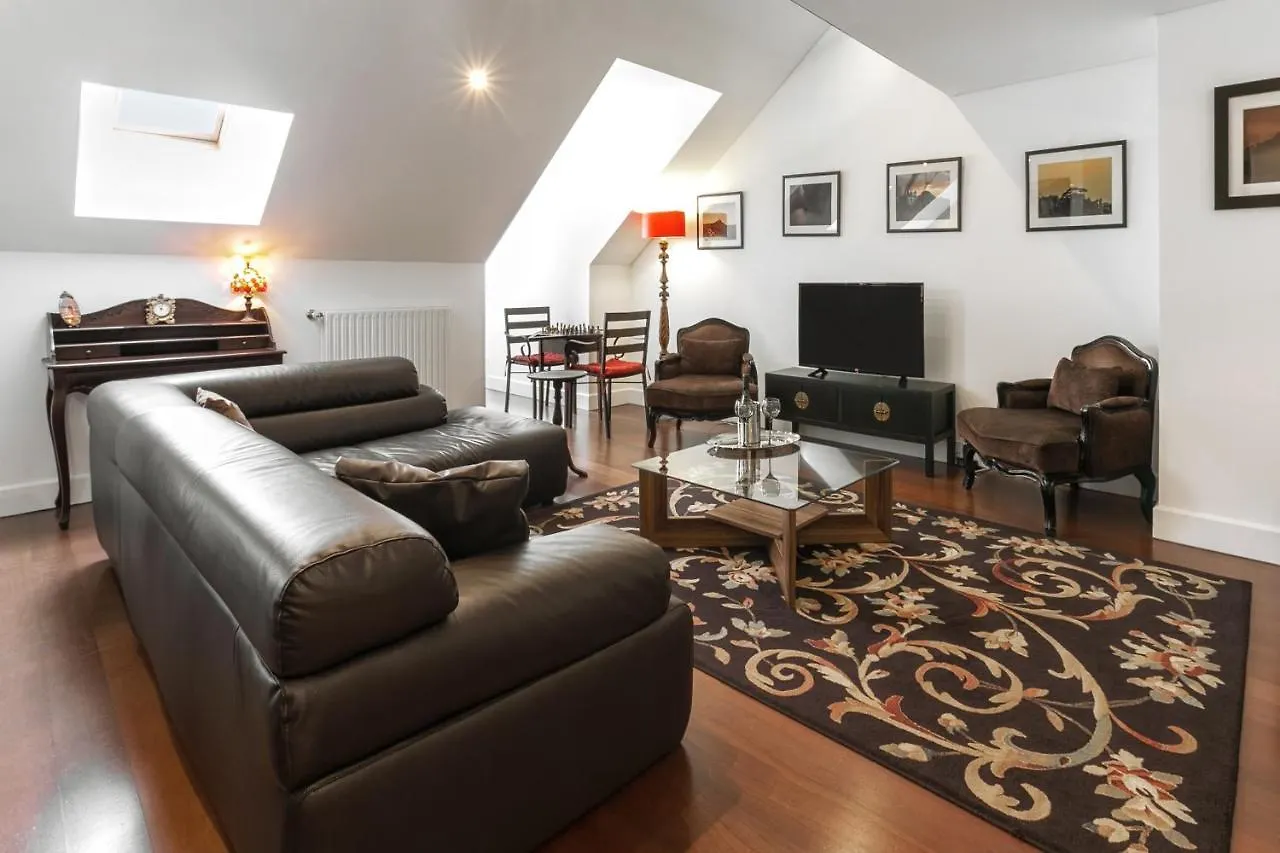 Lisbon Rentals Chiado