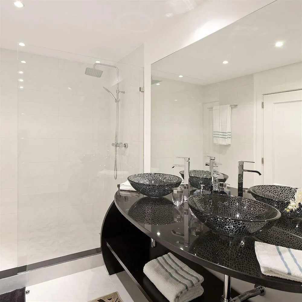 Lisbon Rentals Chiado Apartment